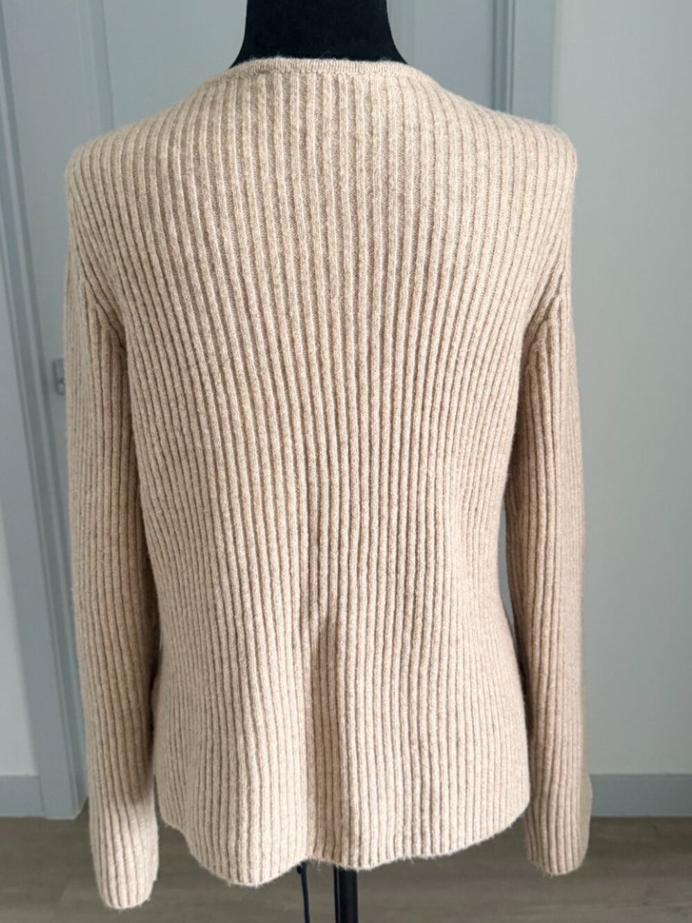 Abercrombie & Fitch Womens Soft Ribbed Cardigan Sweater Tan Y2K Preppy Casual - Picture 2 of 7
